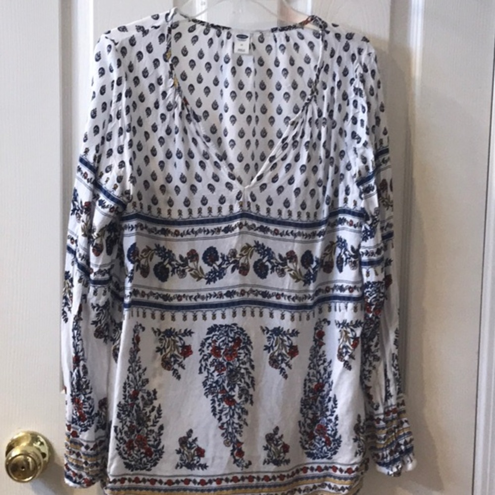 Old Navy floral cool linen long sleeve blouse